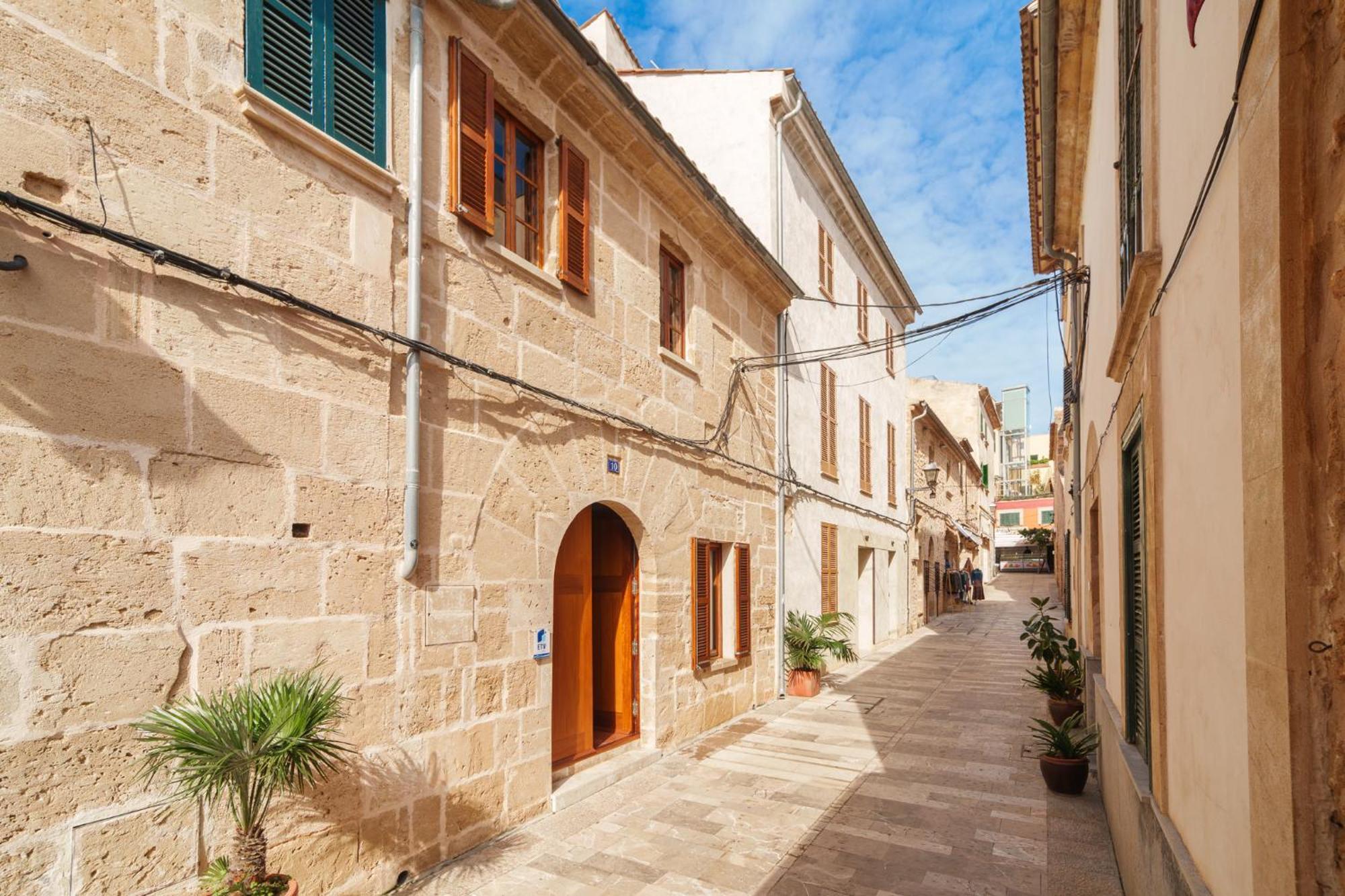 Sant Vicenç, Amazing House In For 6 Hébergement de vacances *